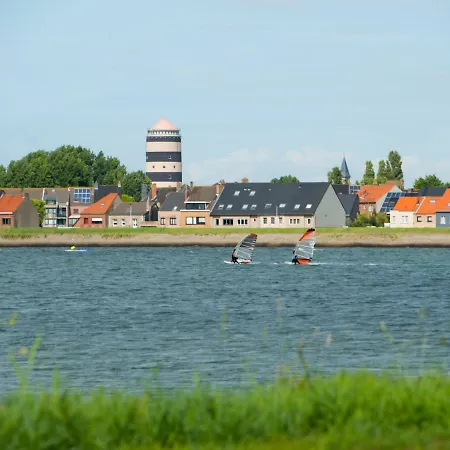 Holiday Noordzeepark Zeewind 2-2 * Bredene